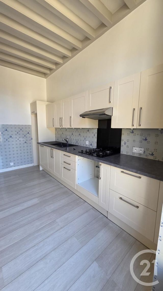 Appartement F7 à louer - 7 pièces - 146,98 m2 - Fecamp - 76 - HAUTE-NORMANDIE