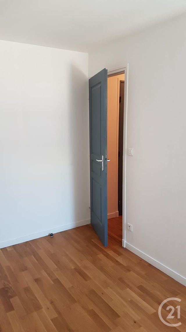 Appartement à louer - 3 pièces - 57,99 m2 - Fecamp - 76 - HAUTE-NORMANDIE