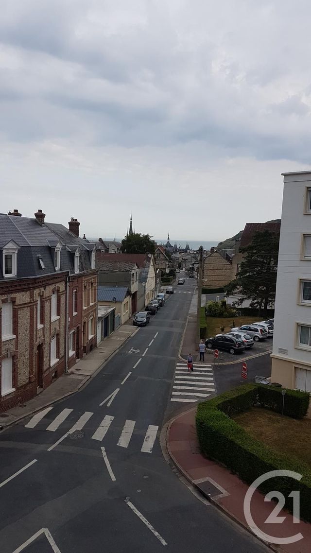 Appartement à louer - 3 pièces - 57,99 m2 - Fecamp - 76 - HAUTE-NORMANDIE