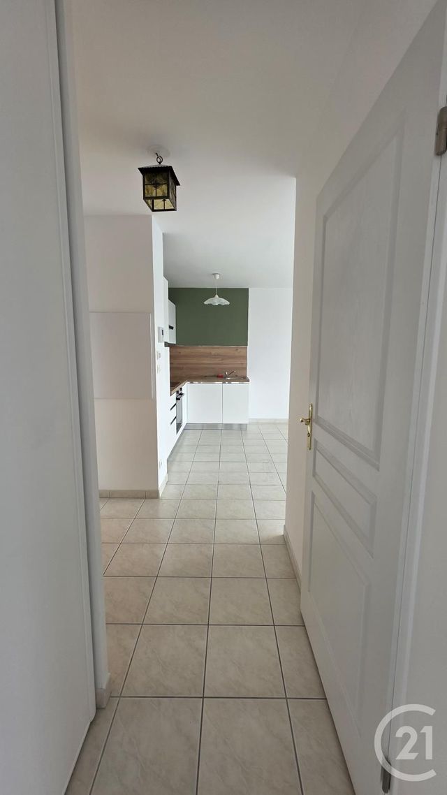 Afficher la photo en grand Appartement F2 à louer - 2 pièces - 43,63 m2 - Fecamp - 76 - HAUTE-NORMANDIE