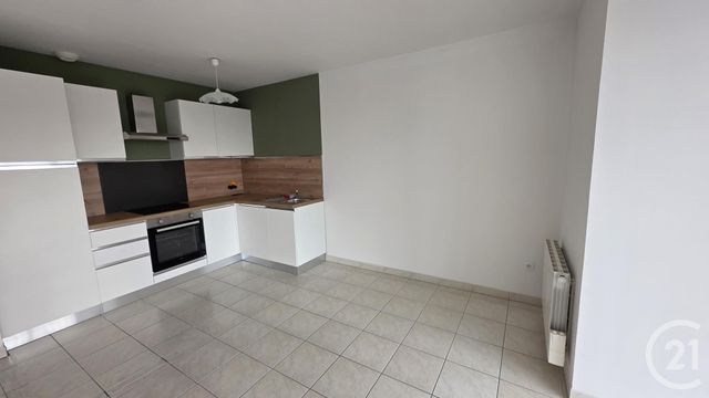 Afficher la photo en grand Appartement F2 à louer - 2 pièces - 43,63 m2 - Fecamp - 76 - HAUTE-NORMANDIE