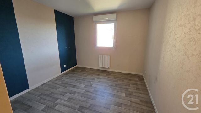 Afficher la photo en grand Appartement à louer - 2 pièces - 48,12 m2 - Fecamp - 76 - HAUTE-NORMANDIE