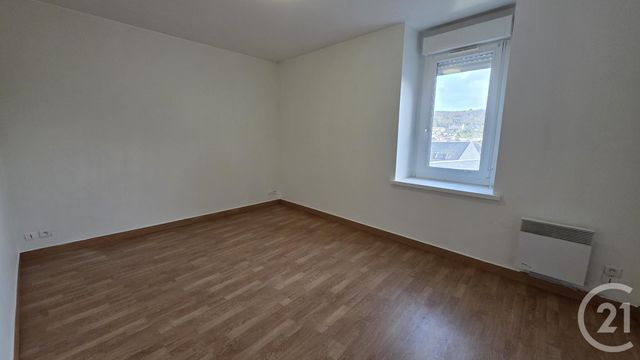 Appartement à louer - 4 pièces - 85,47 m2 - Fecamp - 76 - HAUTE-NORMANDIE