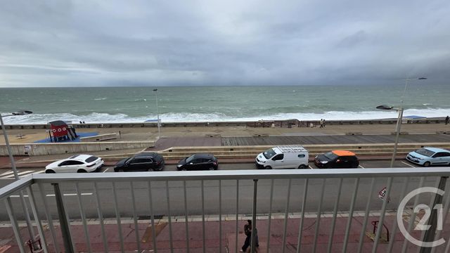 Appartement à louer - 3 pièces - 56,26 m2 - Fecamp - 76 - HAUTE-NORMANDIE