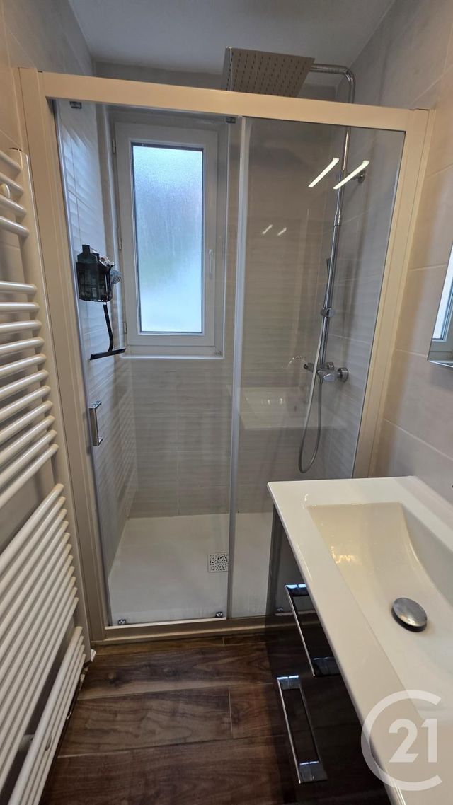 Maison &agrave; louer - 3 pi&egrave;ces - 76,62 m2 - Fecamp - 76 - HAUTE-NORMANDIE