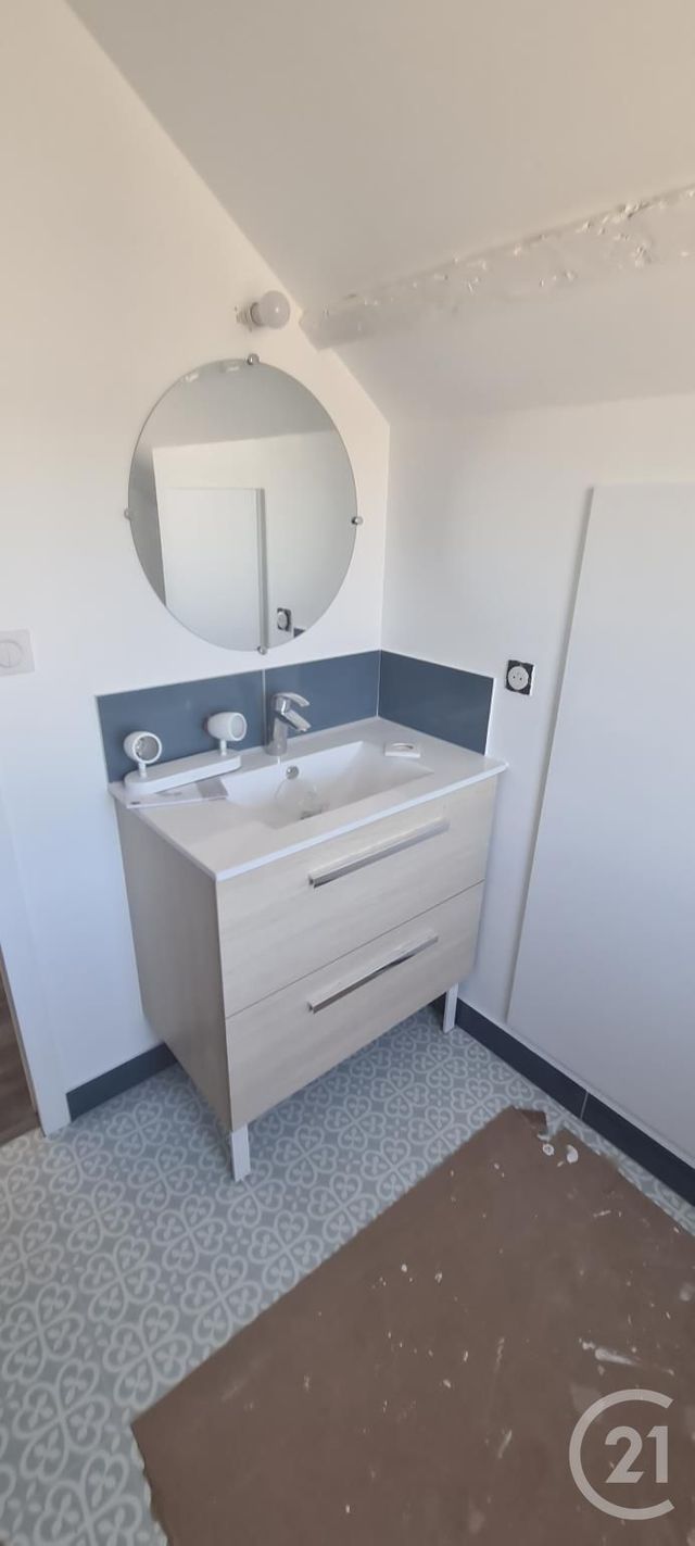 Appartement Studio &agrave; louer - 1 pi&egrave;ce - 27,96 m2 - Fecamp - 76 - HAUTE-NORMANDIE