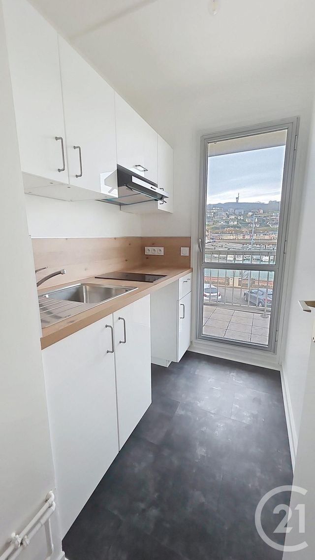 Appartement &agrave; louer - 2 pi&egrave;ces - 43,54 m2 - Fecamp - 76 - HAUTE-NORMANDIE