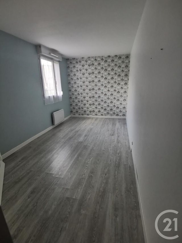 Appartement &agrave; louer - 4 pi&egrave;ces - 86,42 m2 - Fecamp - 76 - HAUTE-NORMANDIE