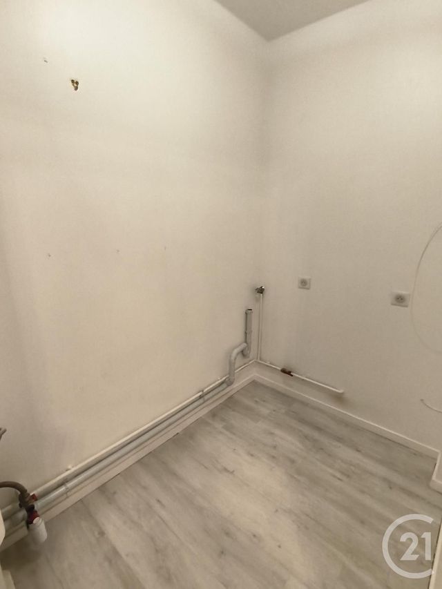 Appartement &agrave; louer - 4 pi&egrave;ces - 86,42 m2 - Fecamp - 76 - HAUTE-NORMANDIE