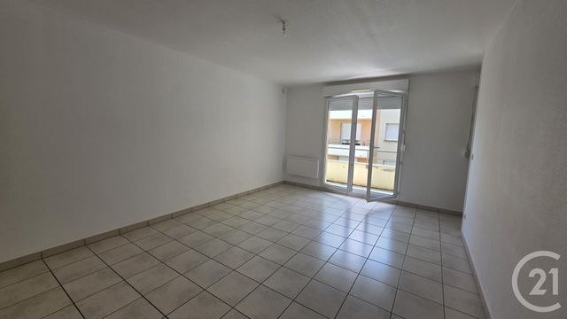 Appartement F2 &agrave; louer - 2 pi&egrave;ces - 47,92 m2 - Fecamp - 76 - HAUTE-NORMANDIE