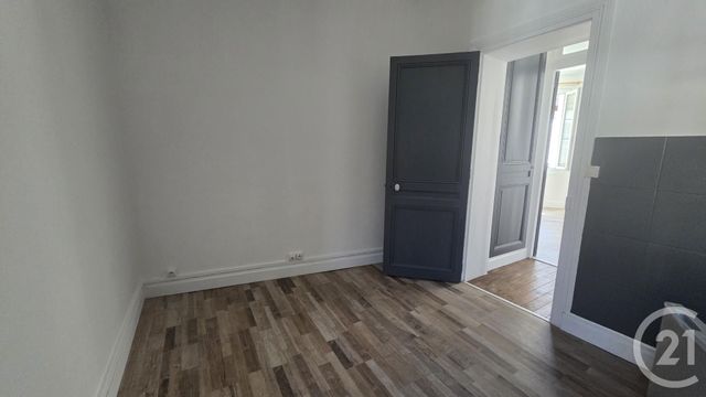 Appartement F1 &agrave; louer - 1 pi&egrave;ce - 27 m2 - Fecamp - 76 - HAUTE-NORMANDIE
