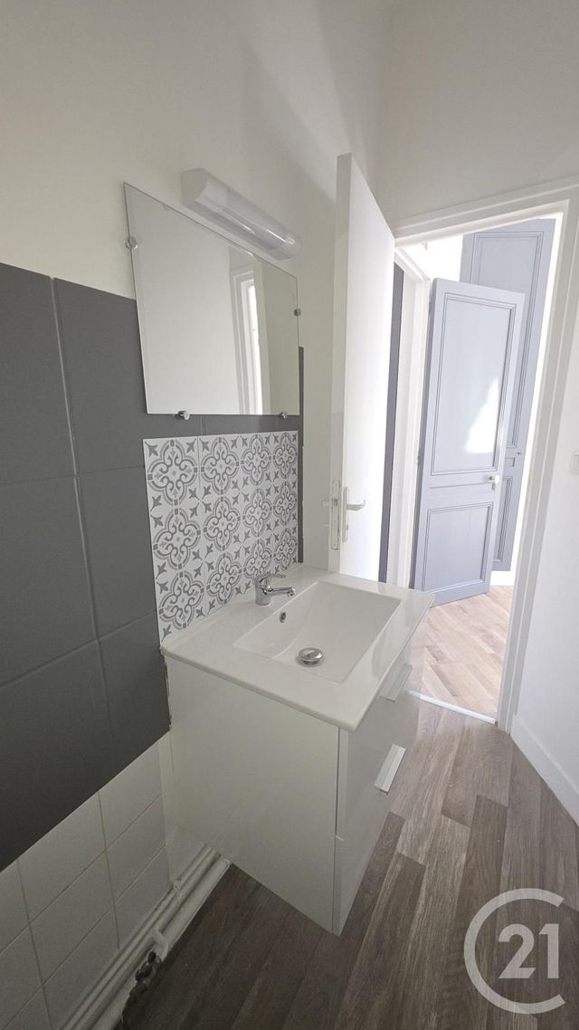 Appartement F1 &agrave; louer - 1 pi&egrave;ce - 27 m2 - Fecamp - 76 - HAUTE-NORMANDIE