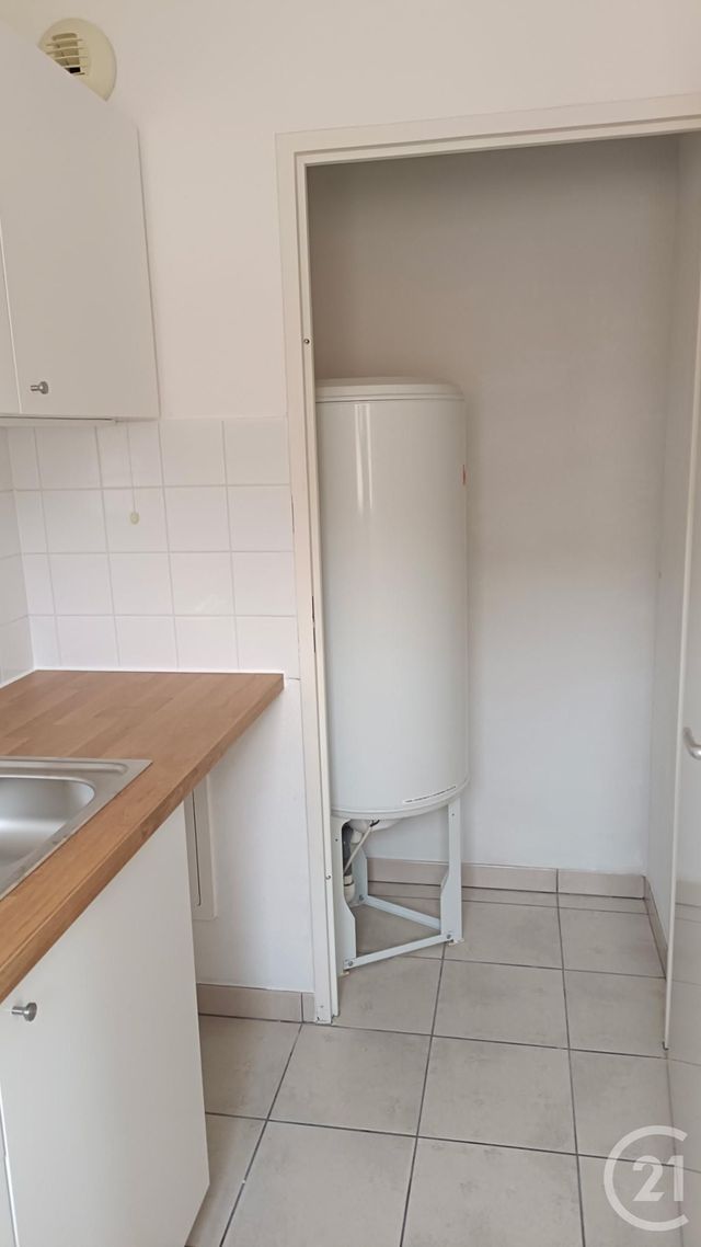 Appartement F2 &agrave; louer - 2 pi&egrave;ces - 48 m2 - Fecamp - 76 - HAUTE-NORMANDIE