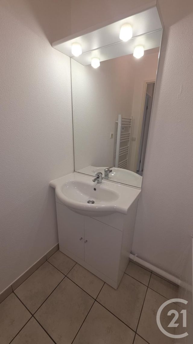 Appartement F2 &agrave; louer - 2 pi&egrave;ces - 48 m2 - Fecamp - 76 - HAUTE-NORMANDIE