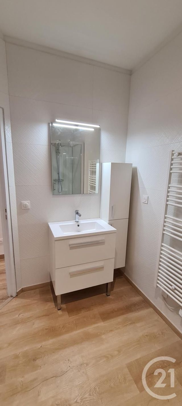 Maison &agrave; louer - 4 pi&egrave;ces - 116,40 m2 - Fecamp - 76 - HAUTE-NORMANDIE