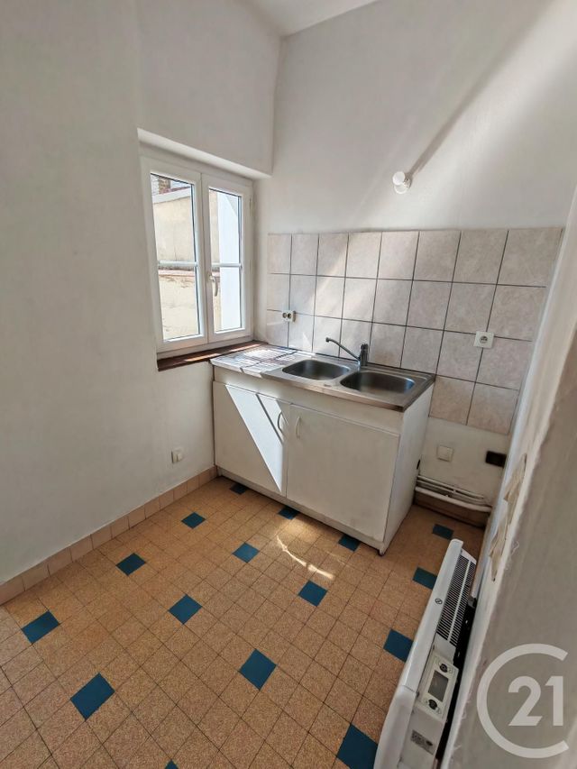 Maison &agrave; louer - 3 pi&egrave;ces - 56 m2 - Fecamp - 76 - HAUTE-NORMANDIE