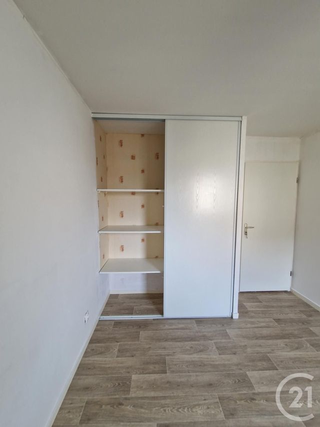 Appartement &agrave; louer - 2 pi&egrave;ces - 55,24 m2 - Fecamp - 76 - HAUTE-NORMANDIE