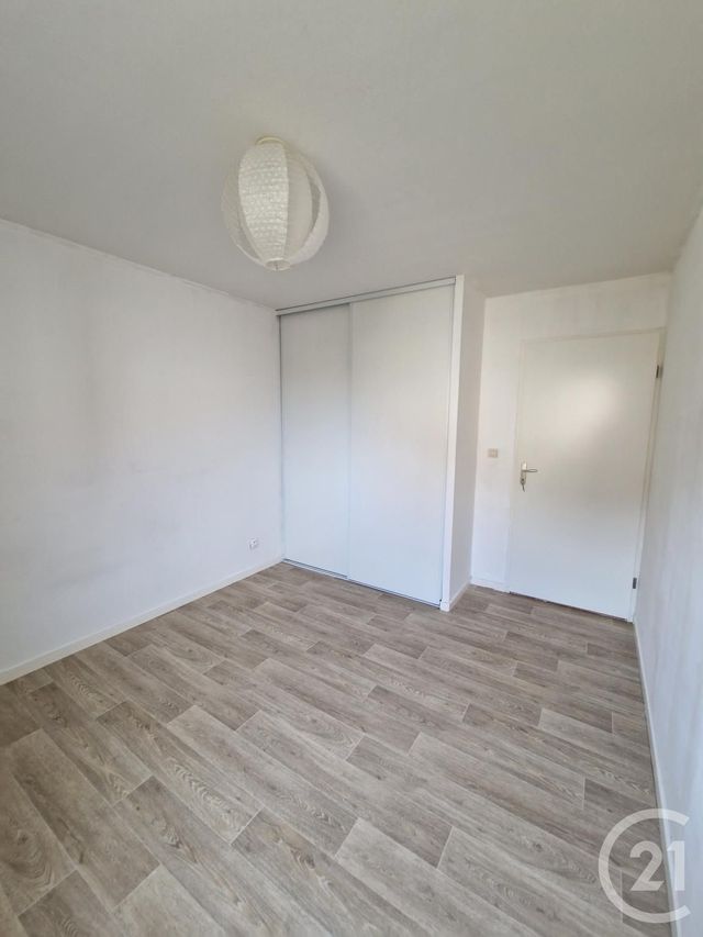 Appartement &agrave; louer - 2 pi&egrave;ces - 55,24 m2 - Fecamp - 76 - HAUTE-NORMANDIE