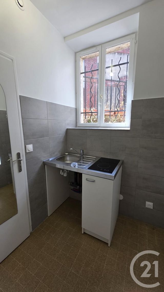 Appartement Studio &agrave; louer - 1 pi&egrave;ce - 21,30 m2 - Fecamp - 76 - HAUTE-NORMANDIE