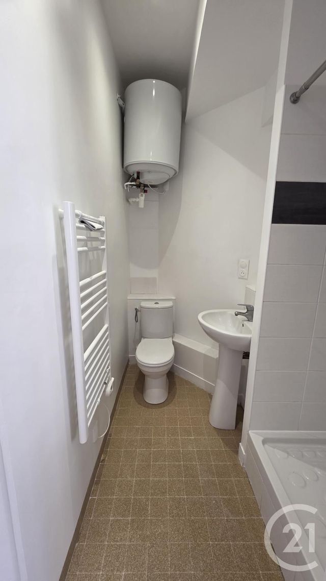 Appartement Studio &agrave; louer - 1 pi&egrave;ce - 21,30 m2 - Fecamp - 76 - HAUTE-NORMANDIE