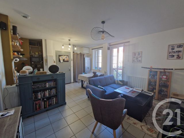 Appartement &agrave; louer - 3 pi&egrave;ces - 48,45 m2 - Fecamp - 76 - HAUTE-NORMANDIE