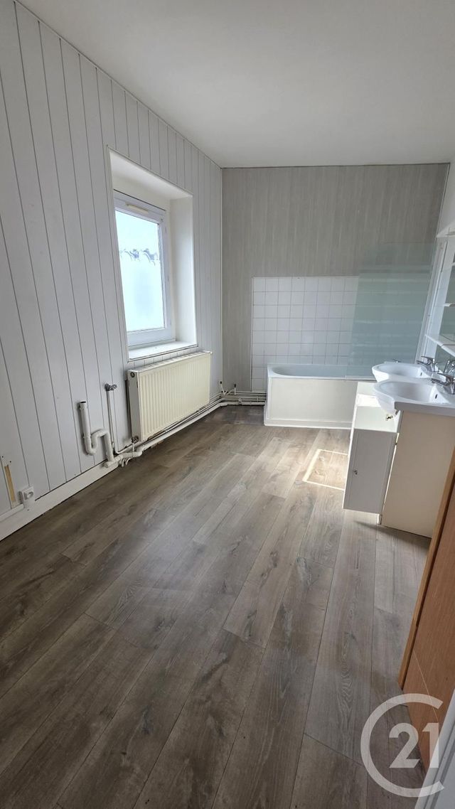 Appartement F4 &agrave; louer - 5 pi&egrave;ces - 105 m2 - Yport - 76 - HAUTE-NORMANDIE
