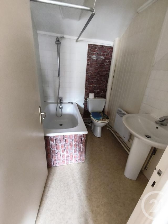 Appartement F2 &agrave; louer - 2 pi&egrave;ces - 45 m2 - Fecamp - 76 - HAUTE-NORMANDIE