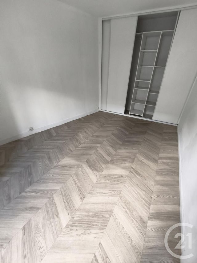 Appartement &agrave; louer - 2 pi&egrave;ces - 45,99 m2 - Valmont - 76 - HAUTE-NORMANDIE