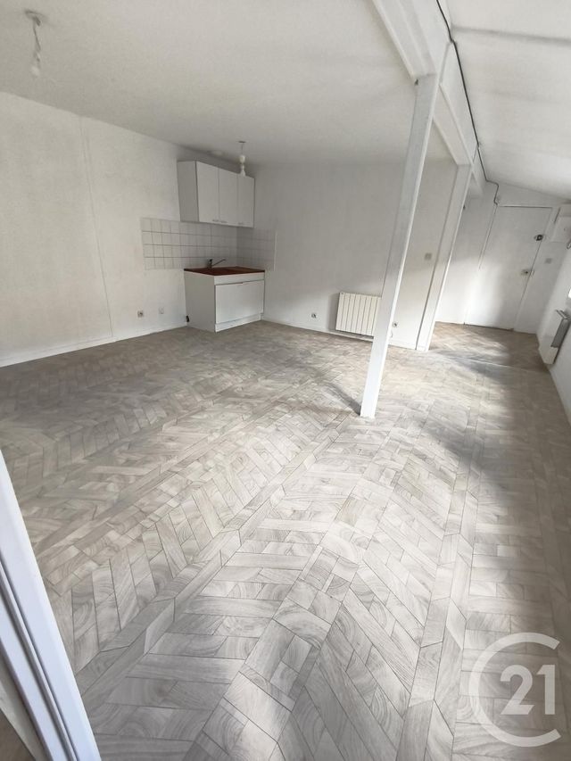 Appartement &agrave; louer - 2 pi&egrave;ces - 45,99 m2 - Valmont - 76 - HAUTE-NORMANDIE